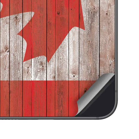 Canadian Flag Dark Wood Galaxy S25 Skin